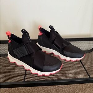 Sorel Stylish Black Women's Sneakers